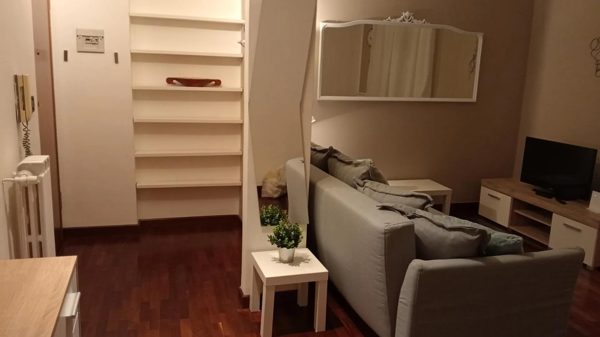 Appartamento Primo Piano Enna 0*,  Italia